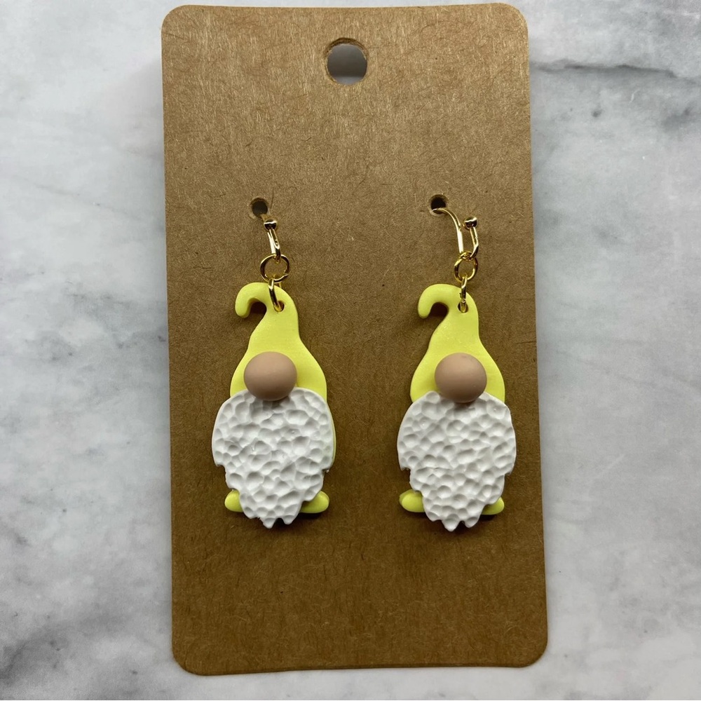 Handmade Cottagecore Earrings - Lemon Yellow Gnomes🍋 - Picture 3 of 6